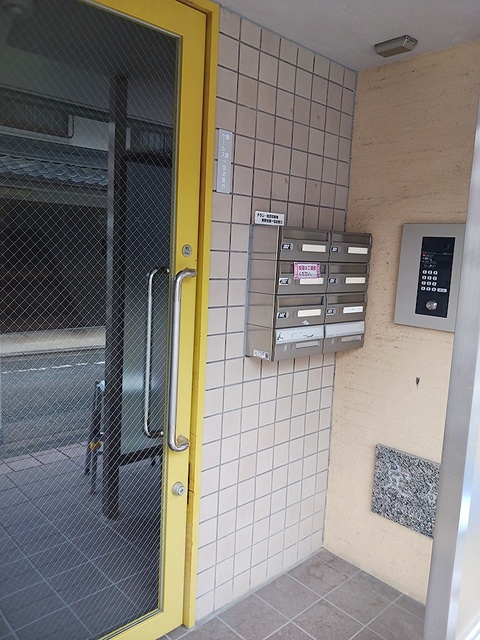 14/20 エントランス
