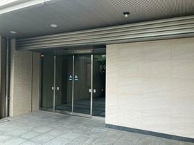 2/2 エントランス