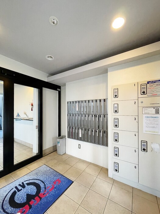 15/17 エントランス