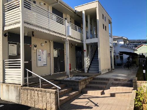 13/14 エントランス