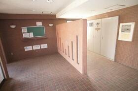 2/3 エントランス