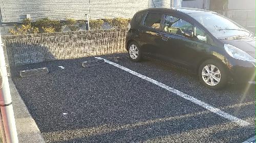 14/14 駐車場