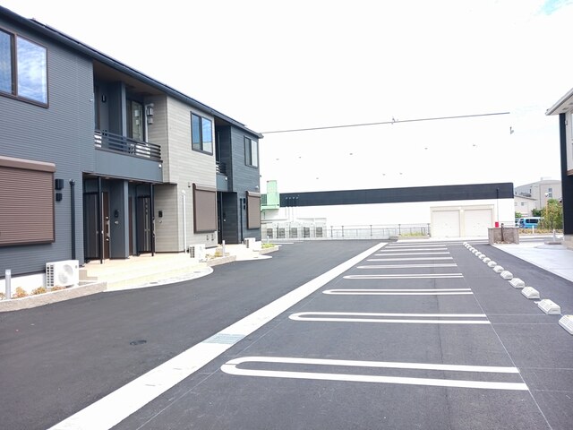 14/20 駐車場