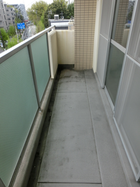 16/26 バルコニー