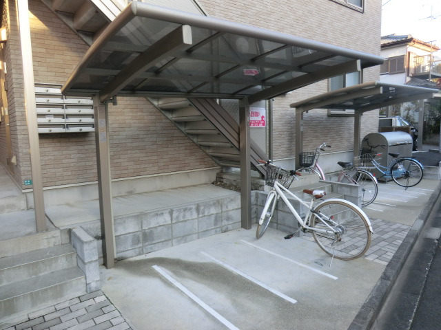 22/30 エントランス