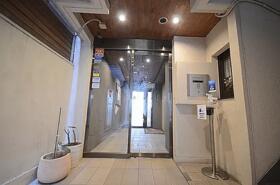 3/3 エントランス