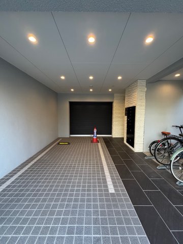 2/6 駐車場