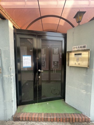 14/19 エントランス