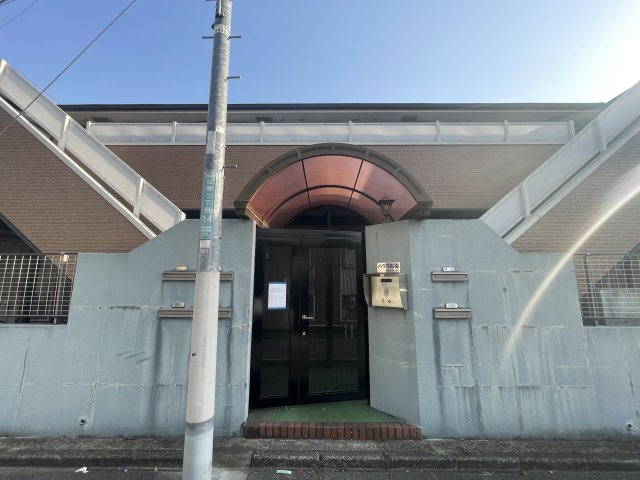 15/19 エントランス