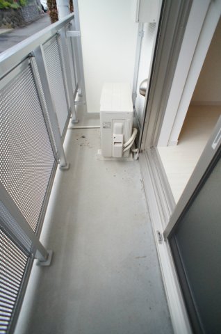 16/27 バルコニー