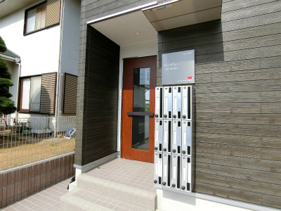 18/26 エントランス