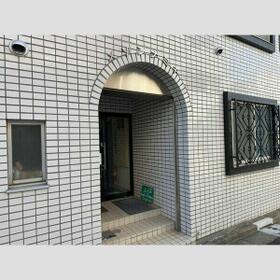 15/15 エントランス