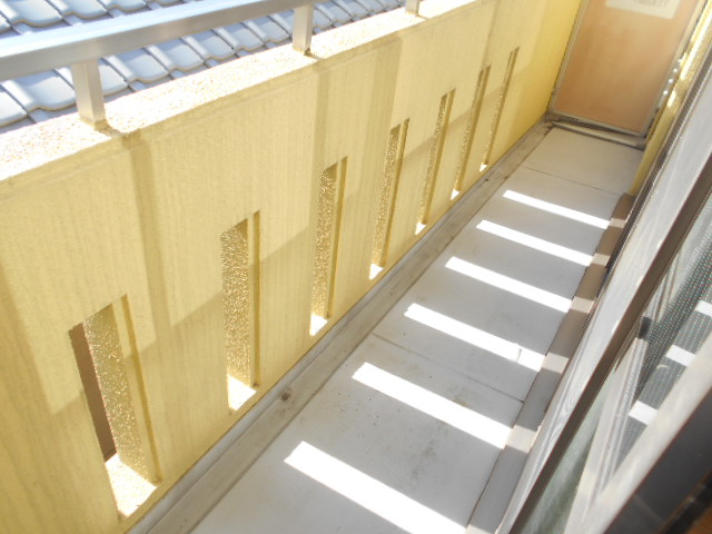 18/28 バルコニー