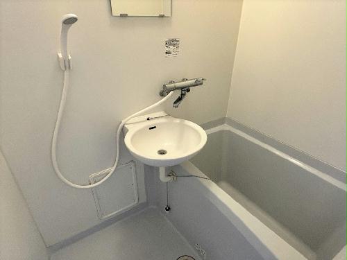 13/14 エントランス