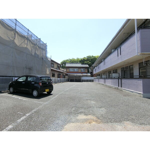 3/3 駐車場