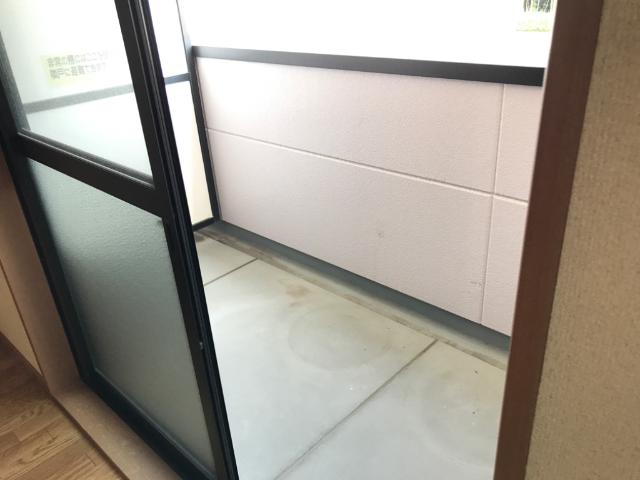 19/28 バルコニー