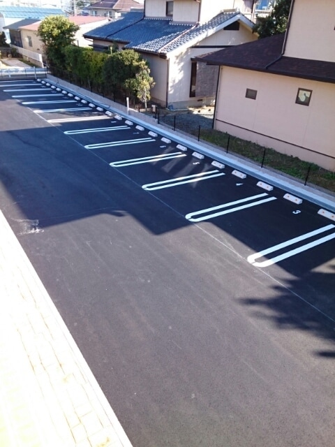 14/23 駐車場