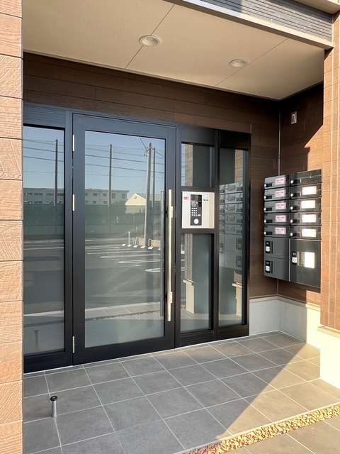 14/20 エントランス