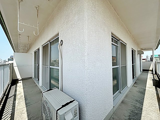 20/30 バルコニー