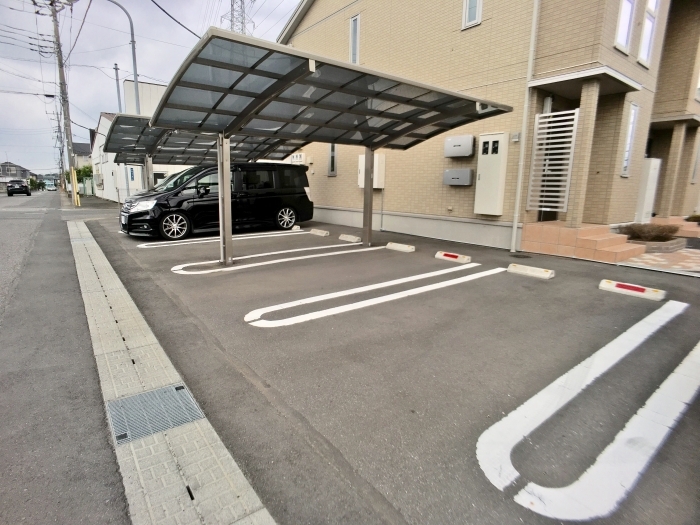 20/28 駐車場
