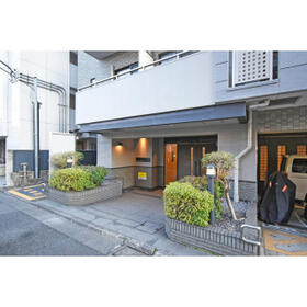 16/24 エントランス