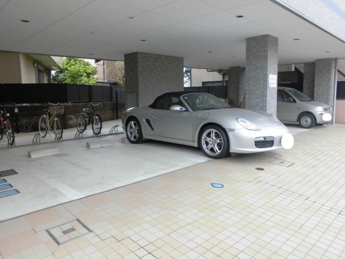 20/21 駐車場