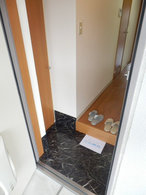 6/22 玄関