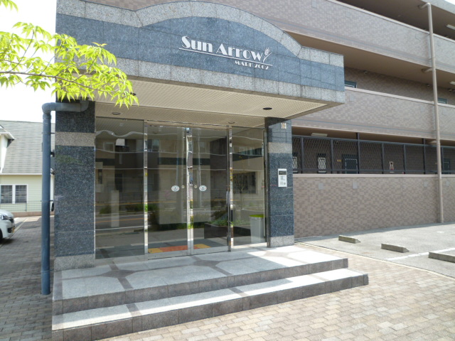 21/27 エントランス