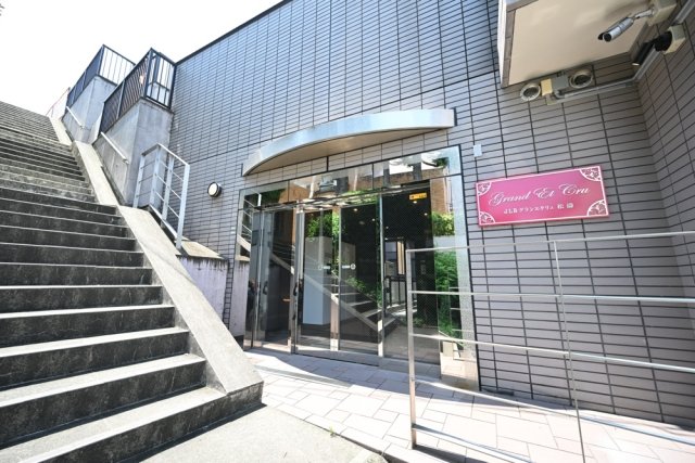 13/15 エントランス