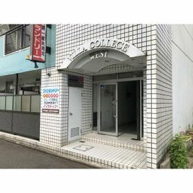 16/16 エントランス