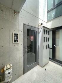 2/4 エントランス