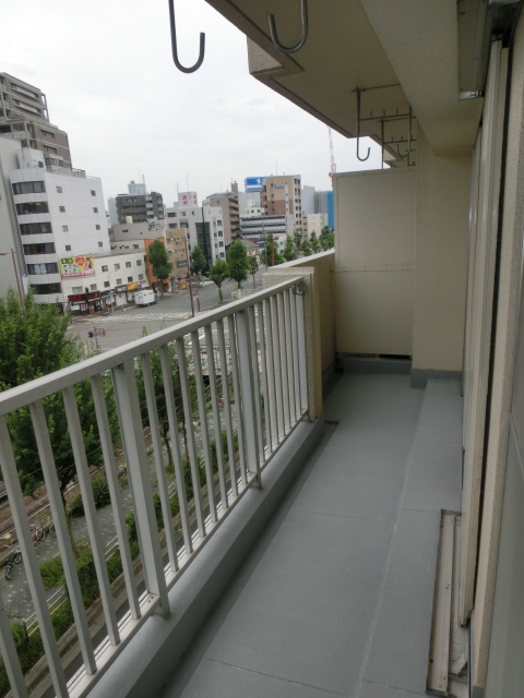 17/28 バルコニー