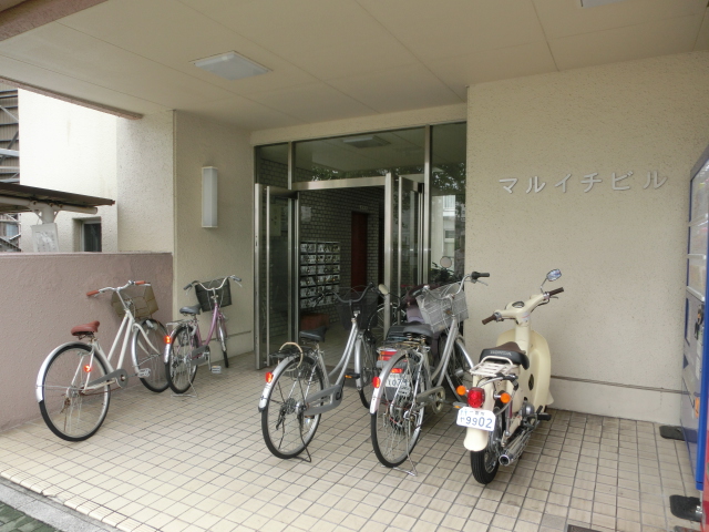 19/28 エントランス