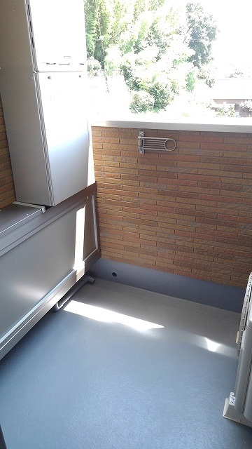 18/28 バルコニー