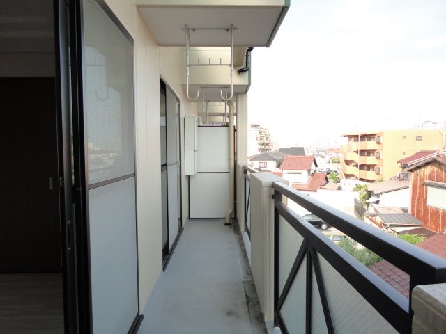 18/23 バルコニー