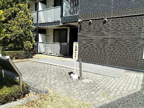 13/23 エントランス