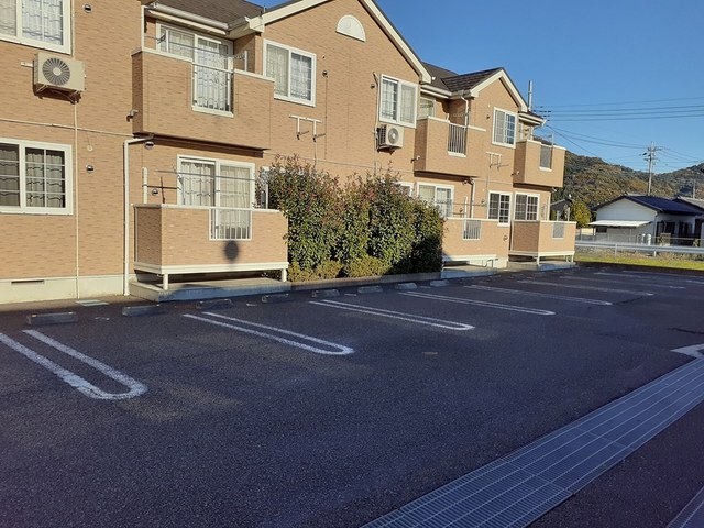 14/20 駐車場