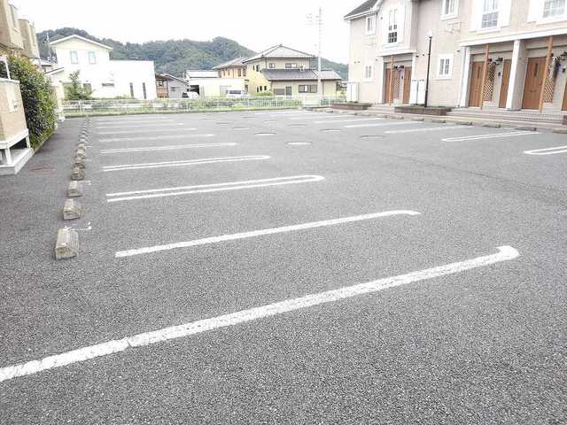 14/20 駐車場