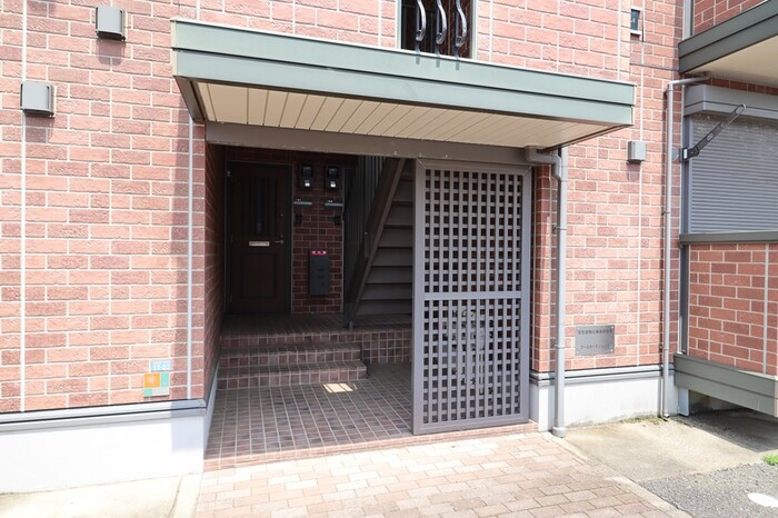 19/21 エントランス