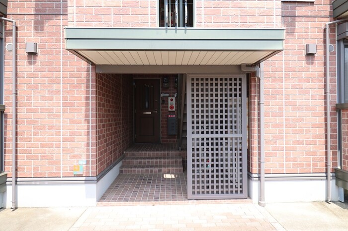 19/21 エントランス