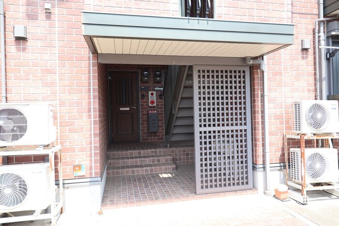 19/21 エントランス