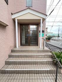 2/3 エントランス