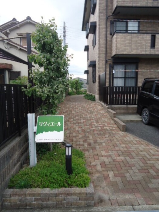 19/26 エントランス