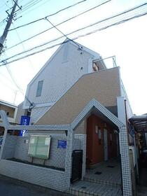 21/22 エントランス