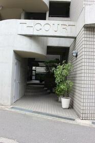 2/2 エントランス