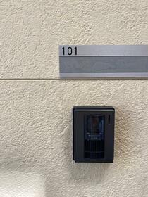 17/26 エントランス