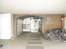 15/16 エントランス