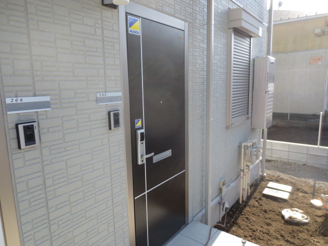 20/21 エントランス