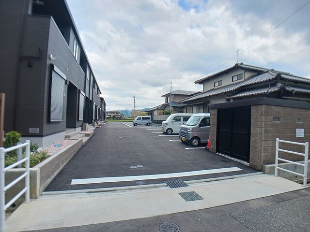 14/20 駐車場