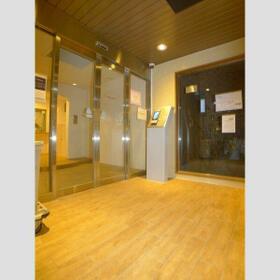 2/3 エントランス